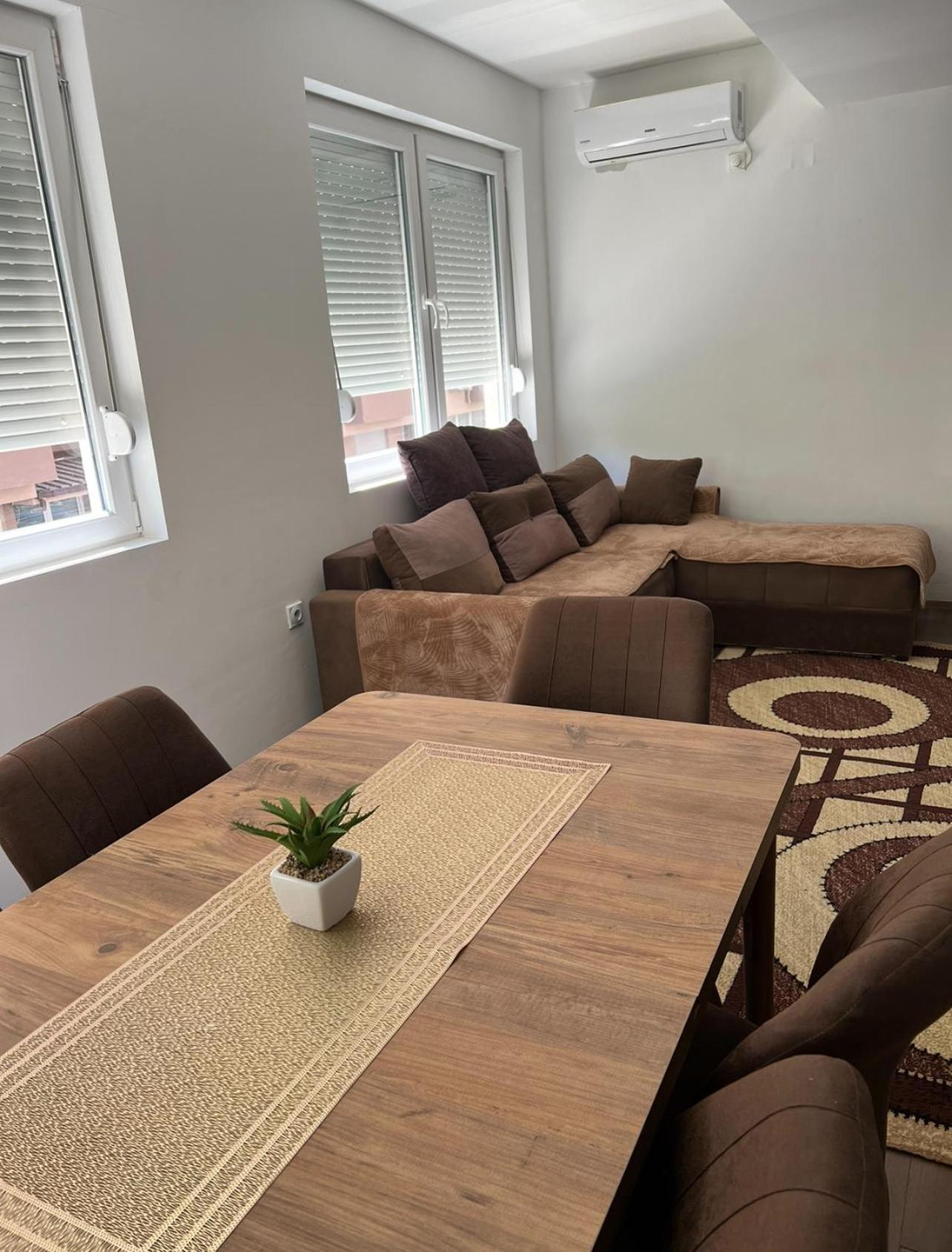Downtown Great Apartment Strumica Bagian luar foto